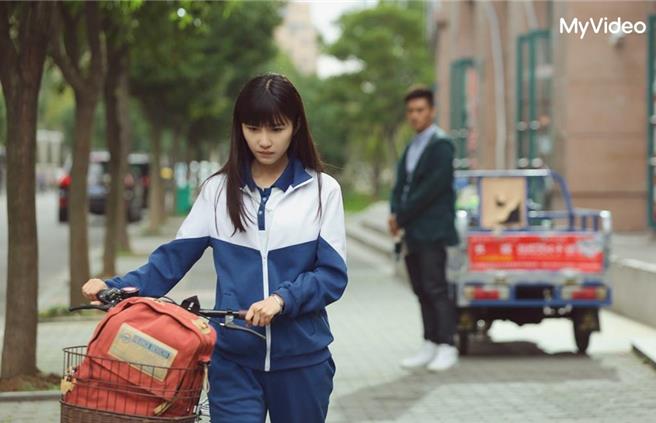 《左耳》米咪饰演左耳听不到的高二生李珥，现年30岁的她当年演出才22岁。（MyVideo提供）