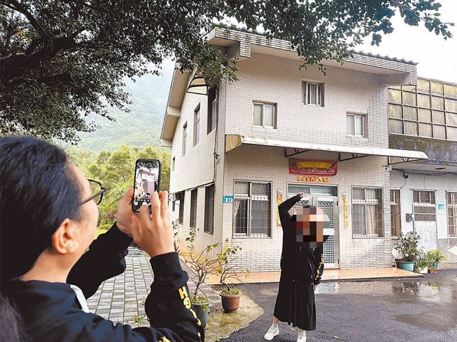 新北市府与国土署为了副总统赖清德老家再次互杠，该处现在也变成打卡热点。（高钧麟摄）