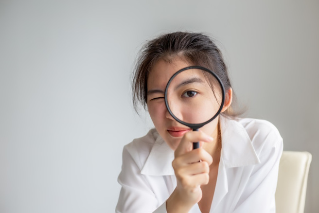 天蠍座、雙魚座和處女座有很強的第六感，看見一個人的第一眼，就能大致推測出對方的個性與特質。(示意圖/達志影像)