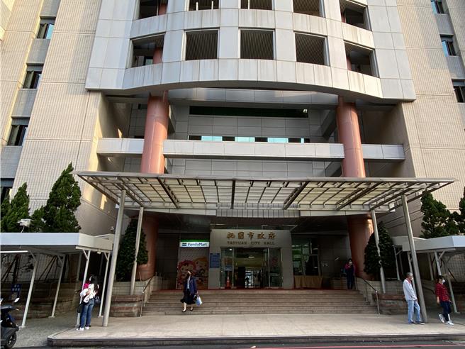 气温直直落，桃市府跨局处启动低温关怀访视。(蔡依珍摄)