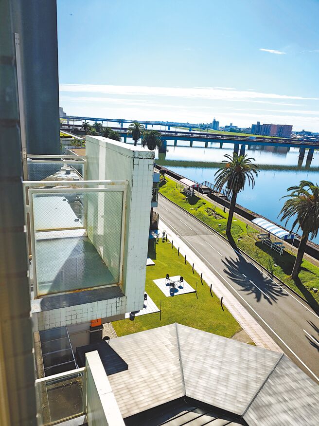 川端康成观赏夕阳的阳台。（莫云摄）