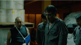 戴立忍衝學校帶回遭霸凌子 慘遭屁孩踹倒6次反放話「用力踹」