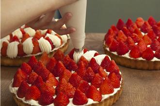 喜迎草莓季 各式甜点、饮品有看头