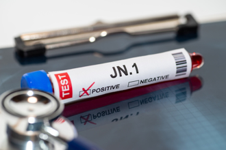 印度COVID-19病例激增 當局加強監看JN.1變異株