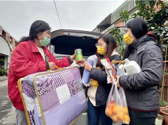 低溫來襲送暖 雲林200餘件棉被宅急便送家扶