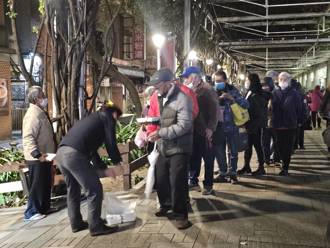 獨》入冬首波寒流冷到爆！萬華街友悲吐「絕望心聲」