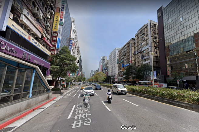 东区商圈人气大不如前，且復甦速度明显慢于西门町与信义商圈。(图／Google Map)