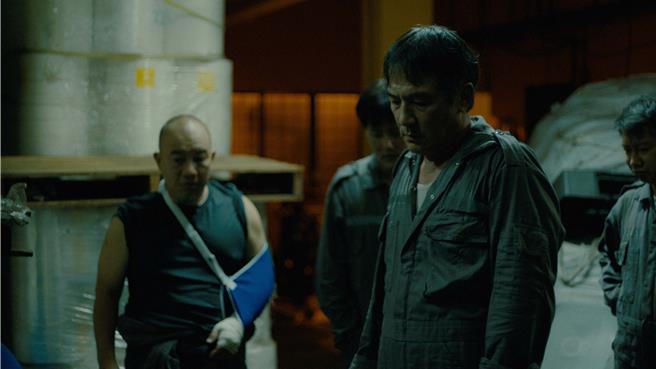 戴立忍在《明天比昨天长久》饰演蓝领阶层移民工人。（飞望影像有限公司提供）