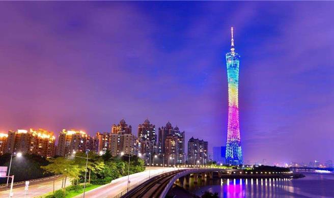 广东省官宣广州、深圳等「五大都市圈」规划正式发布，去年合计GDP约12.08兆人民币。（观察者网）