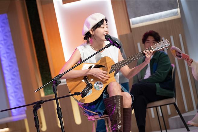 焦曼婷透露爸爸焦恩俊平時都會維持帥氣形象。（東森提供）