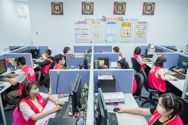 桃园1999善用可提升话务品质的科技工具，提供市民优质服务。(研考会提供／蔡依珍桃园传真)