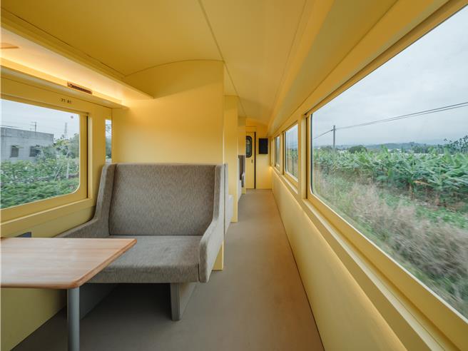 阿里山林铁「栩悦号」包厢席具半隐私空间。（筑点设计股份有限公司提供）