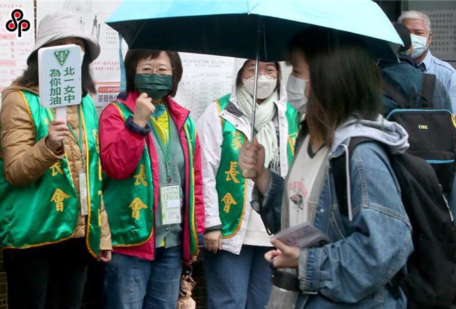 113學年度學科能力測驗於113年1月20日至22日舉行，總計約12萬100多人報名。（本報資料照）