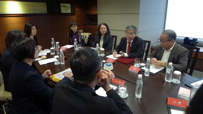 新南向印尼產學合作班除有晶華酒店業師親自授課教學及職場文化培養之外，更將輔導學生考取晶華證照及國際證照，讓印尼學生畢業後可以留在台灣在地就業，成為飯店業及餐飲業所需人才。(照片/聖約翰科大提供)