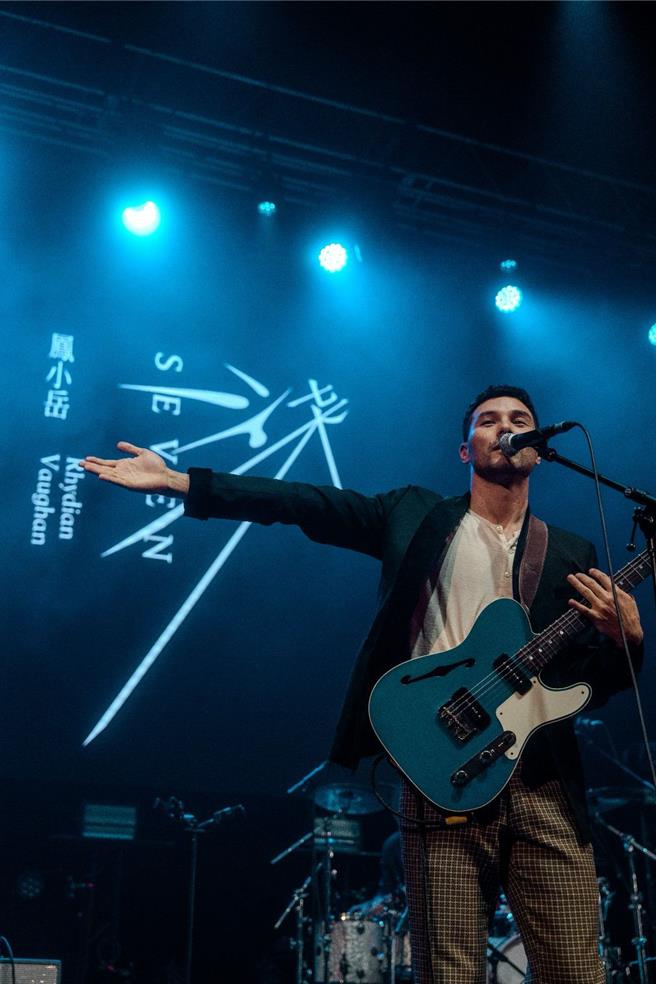 鳳小岳宣布將於明年1月19日起在台北、台中及高雄等地舉辦演唱會。（摘自鳳小岳臉書）