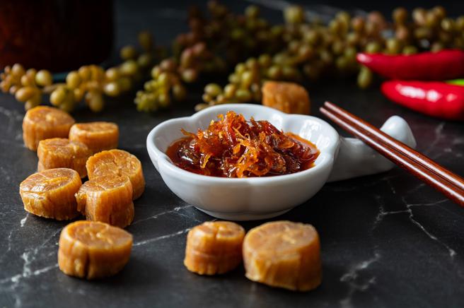 SOGOplus限量年菜，早哥樱花虾XO酱，880元。（SOGO提供）