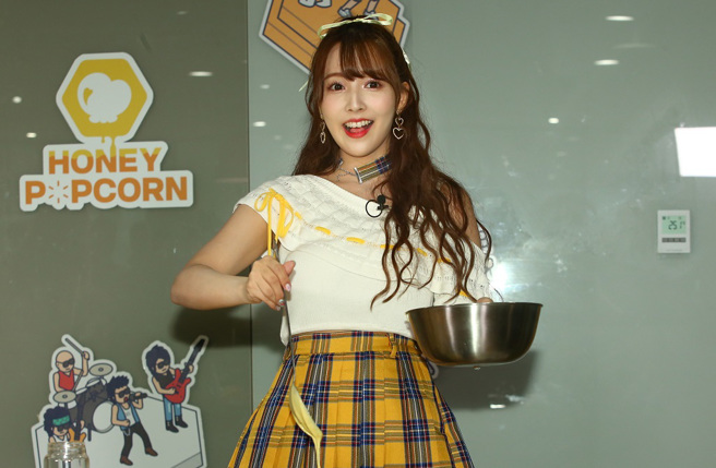 日本前女优三上悠亚仍会透过社群分享生活。（图／中时资料照）