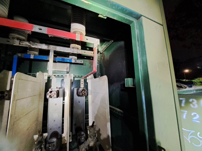 高雄楠梓今晚大停电，事故原因为电力开关故障造成超过5000户受影响。（台电高雄区处提供／柯宗纬高雄传真）