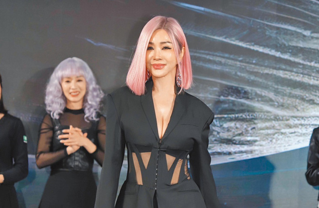 陳美鳳出席活動展現凍齡美貌。（民視提供）