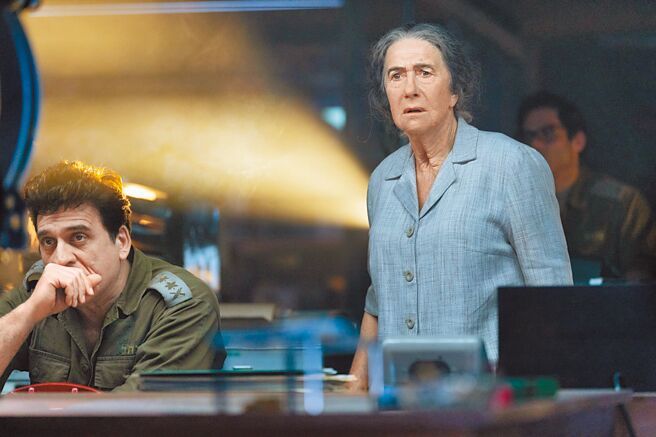 海伦米兰惟妙惟肖诠释以色列史上唯一女总理「果尔达梅尔」。（采昌提供）