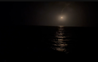 直擊海上搜救！照明彈照亮夜空 海空漏夜搜索3失聯潛艦士官無所獲