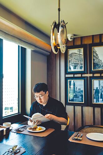 班宇在小說裡冬泳