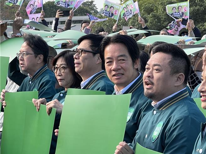 賴清德提三大主軸、九大建設 八立委全當選。曾薏蘋攝