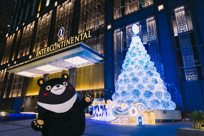 高雄洲际酒店冬季乐园梦幻棉花糖圣诞树（图片来源：高雄市观光局提供）