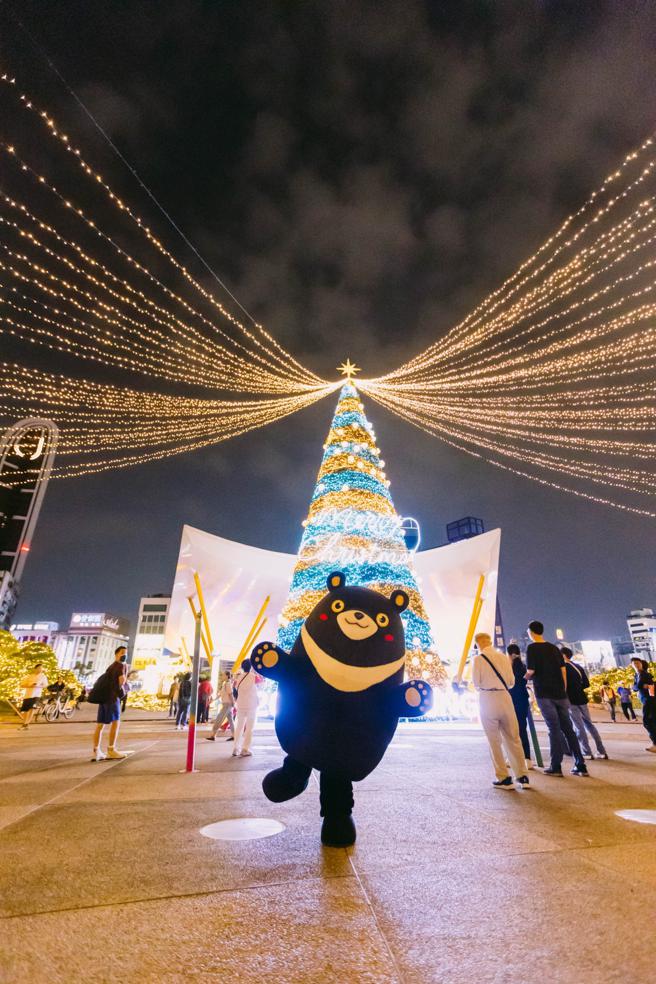 中央公园圣诞跨年嘉年华星空之树（图片来源：高雄市观光局提供）