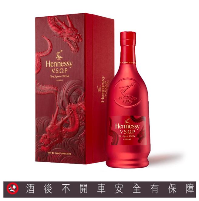 轩尼诗V.S.O.P龙年春节限量版，1750元。（Hennessy提供)