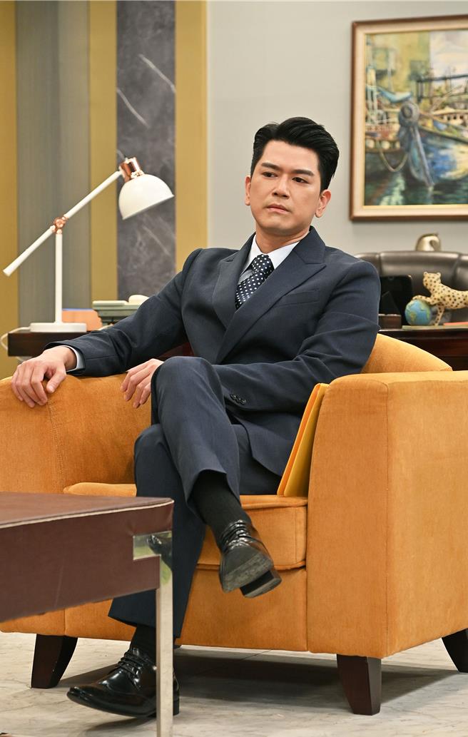 潘逸安诠释霸总角色。（台视提供）