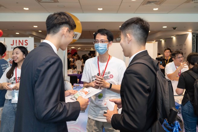 永庆数位与资讯团队将参与2024 Yourator数位职涯博览会，现场解答求职者的各种问题。(图/永庆房产集团提供)