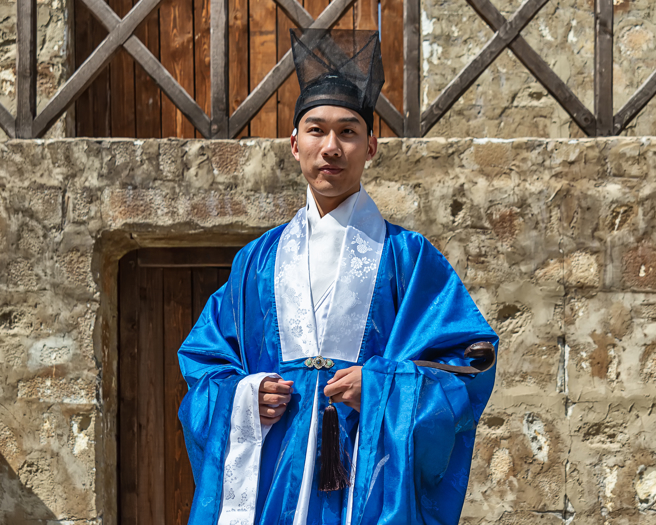 古代人喜欢戴帽子，不只是为了好看，帽饰也代表一个人的身分与地位。(示意图/达志影像)