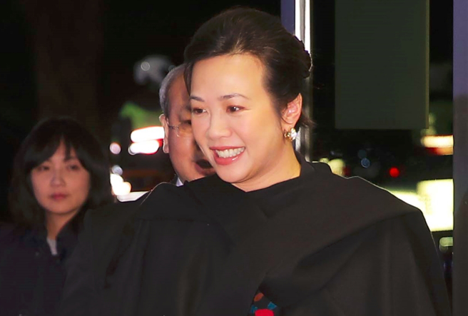 民眾党副总统候选人吴欣盈出席政见发表会。（中选会提供）