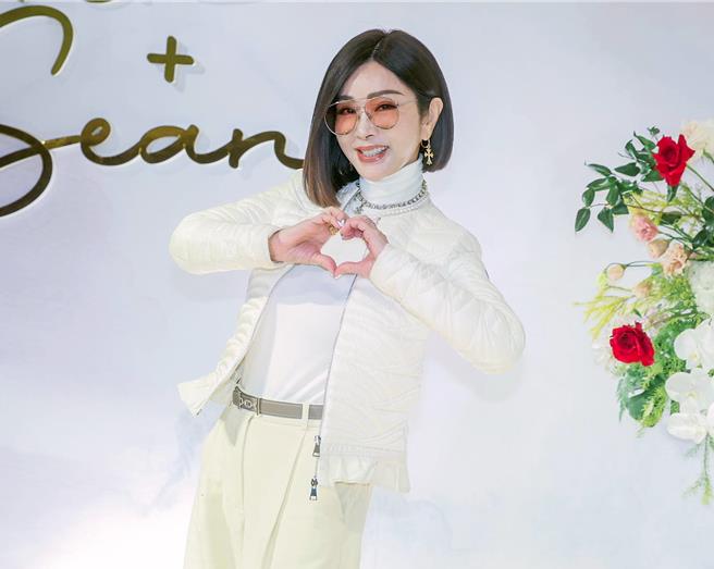 陳美鳳今出席陳熙鋒婚禮。（粘耿豪攝）