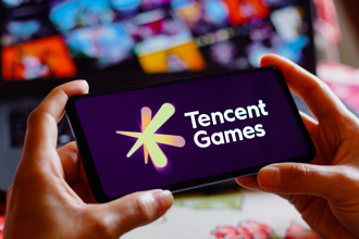 1200萬人嚇壞！騰訊1天慘崩一個小米 登微博熱搜