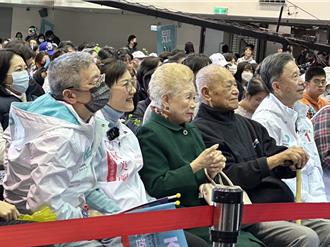 柯媽現身回擊農地爭議 怨：沒違法卻說柯文哲是田僑仔