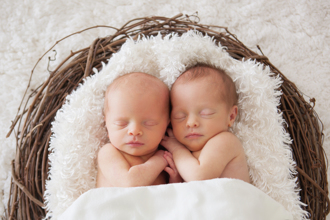 2寶在母體「各住各的」 她「雙子宮」產下非典型雙胞胎