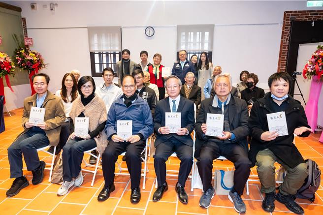 立法院長游錫堃出席《點米成金：台灣米王吳澄淇》新書發表會。（立法院提供）