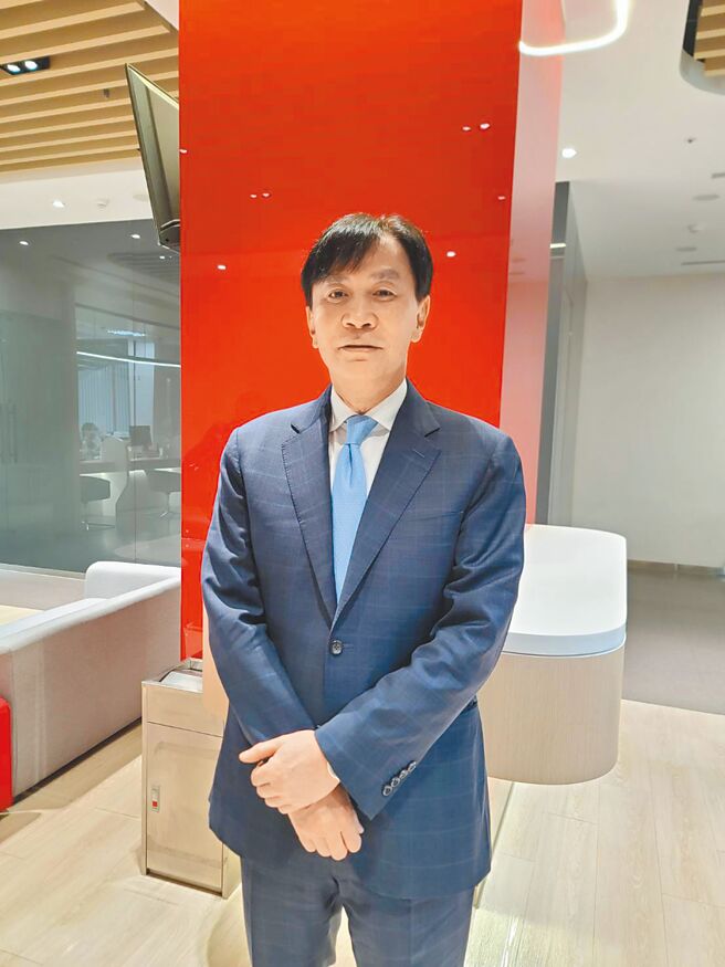 精英電腦董事長暨執行長鍾依文。圖／翁毓嵐