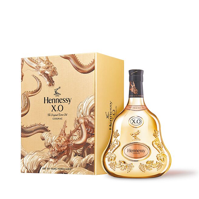軒尼詩X.O龍年春節限量版，6666元。（Hennessy提供）飲酒過量有害健康