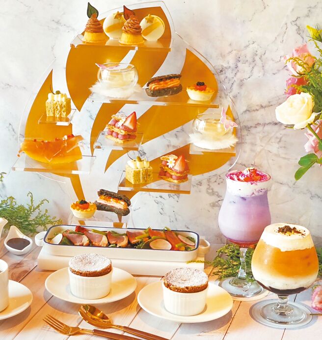 预订「喜欢西餐厅」尾牙春酒专案，订满20人以上加赠双人下午茶券1张。（大地酒店提供）