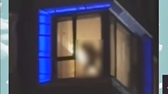 故意的？高雄高樓「活春宮」 百名群眾目睹：挖靠！