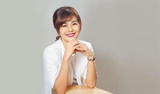 黃筱蘋因愛無礙 投身人力仲介