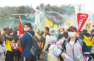 工鬥千人怒吼 轟賴清德最傲慢