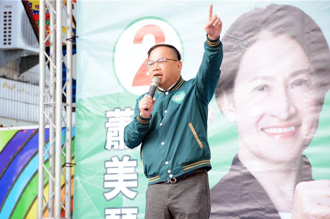 被韓國瑜罵Low，王義川冷回：被耍寶天王說耍寶「笑死人」。(林和生攝)