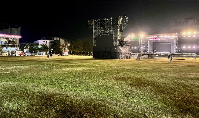 台南耶诞演唱会23日落幕后，现场环境也在1小时内恢復清洁。(台南市政府提供／曹婷婷台南传真)