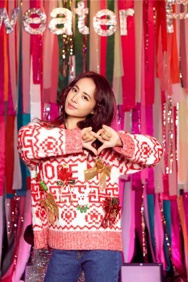 蔡依林今出席「JOLIN 编织梦想丑毛衣派对 UGLY SWEATER PARTY」。（蔡依林歌友会提供）