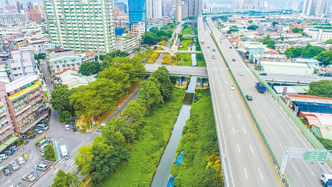 新北市水利局自2007年起整治湳仔溝，現在湳仔溝已被譽為新北市的生態廊道。（新北市水利局提供／王揚傑新北傳真）