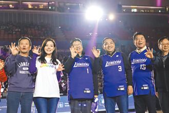 搶攻桃竹苗 藍綠白耶誕前拚場